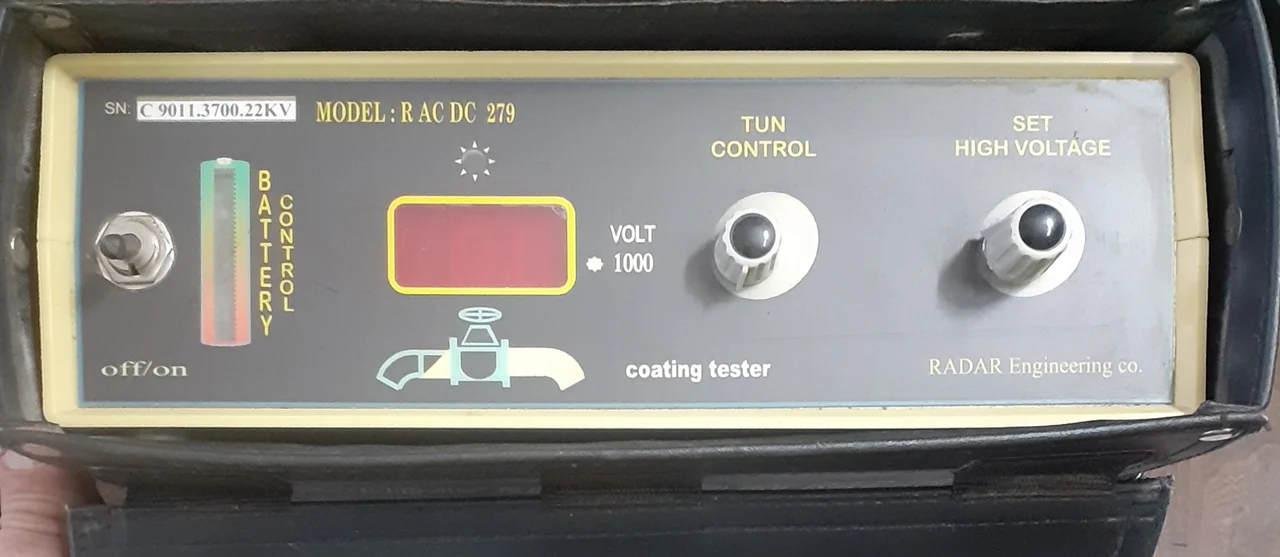 دستگاه هالیدی دتکتور منفذیاب تست عایق لوله مدل HOLIDAY DETECTOR R AC-DC279 در حد نو