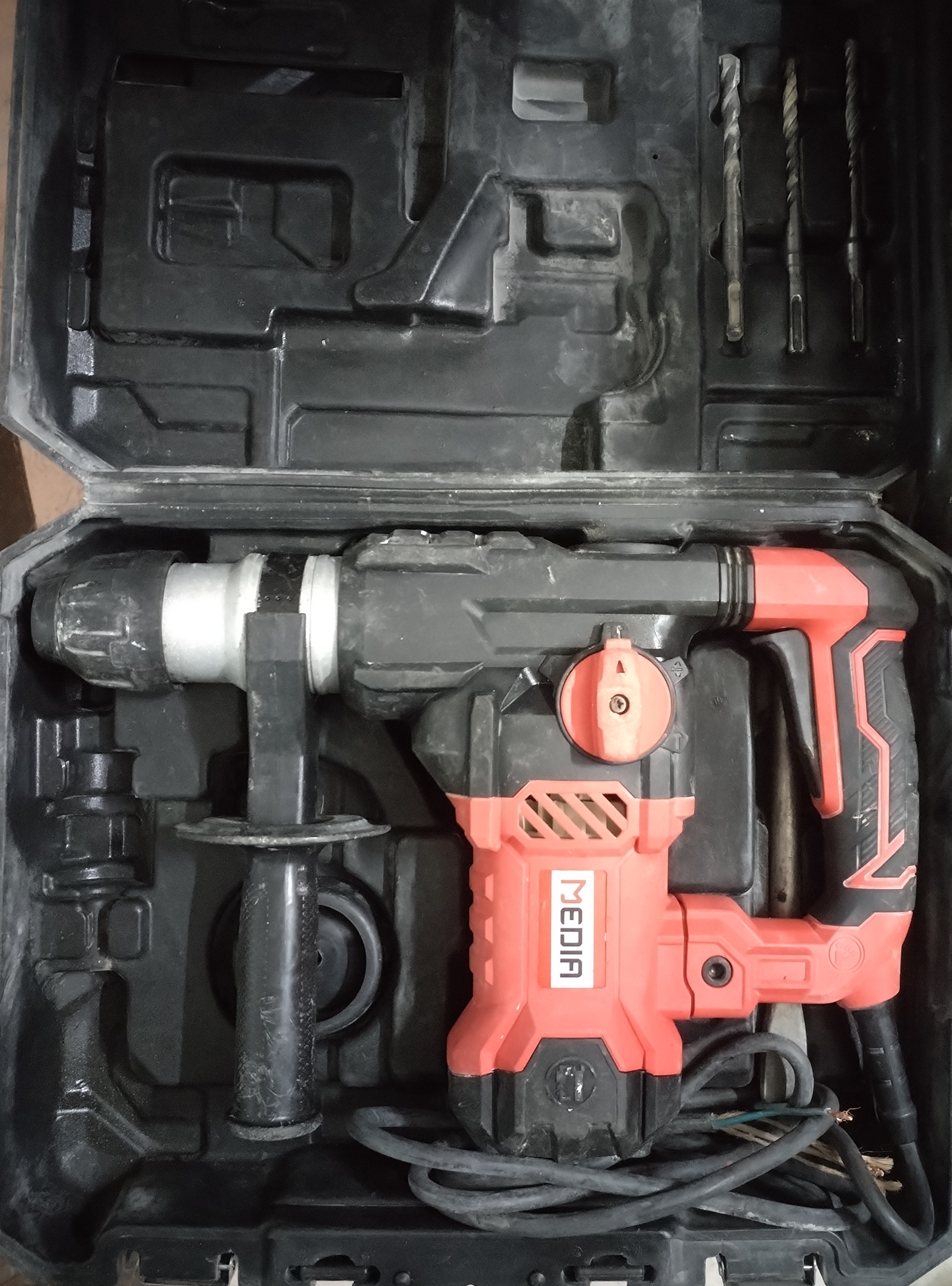 دریل بتن کن 1500 وات 3 کاره 5 کیلویی مدیا مدل MEDIA MD120120 در حد نو