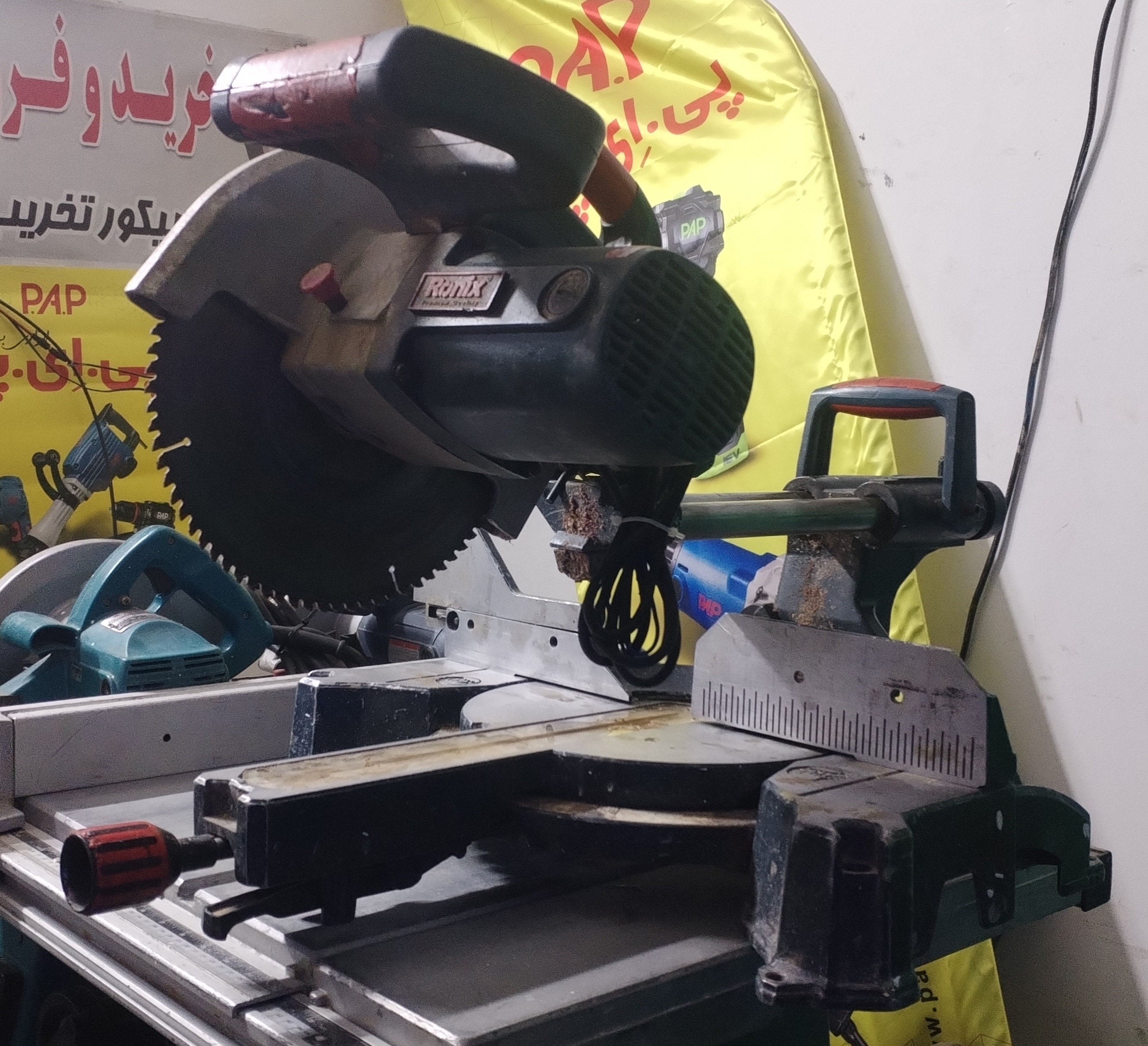 اره فارسی بر 2000 وات کشویی دو ریل دو زاویه تیغه 25 رونیکس همراه تیغه اصلی مدل RONIX 5325 استوک