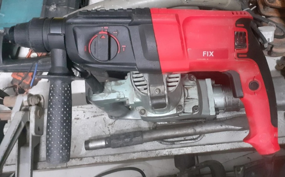 دریل بتن کن ۳ کاره ۴ شیار فیکس مدل FIX Z1A-BR-26 استوک