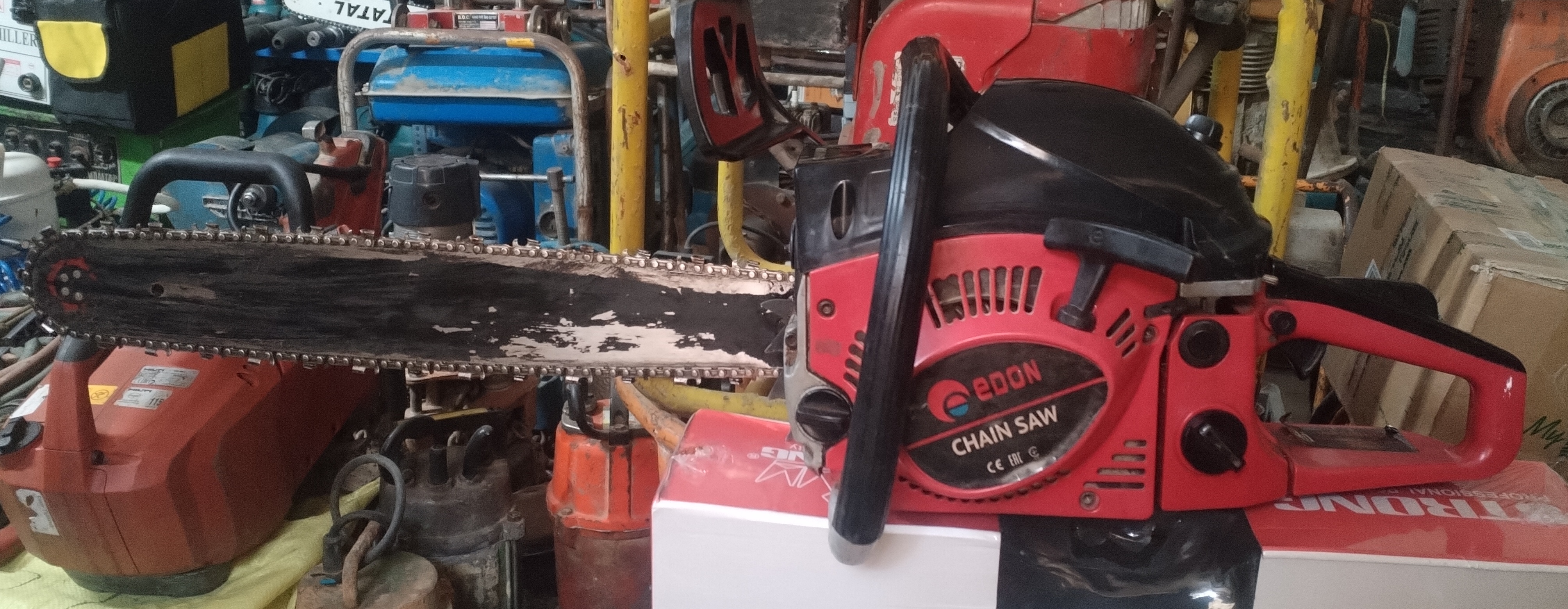 اره زنجیری موتوری بنزینی 52 سی سی تیغه 55 سانت ادون مدل edon GCS-20/2800 در حد نو