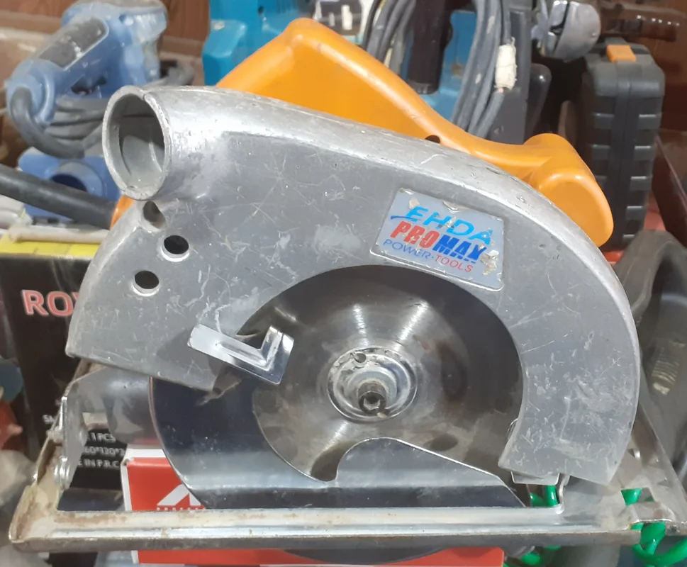 اره دیسکی گردبر ۱۲۰۰ وات ۶۴ میلی متری EHDA promax مدل M1Y-185C استوک