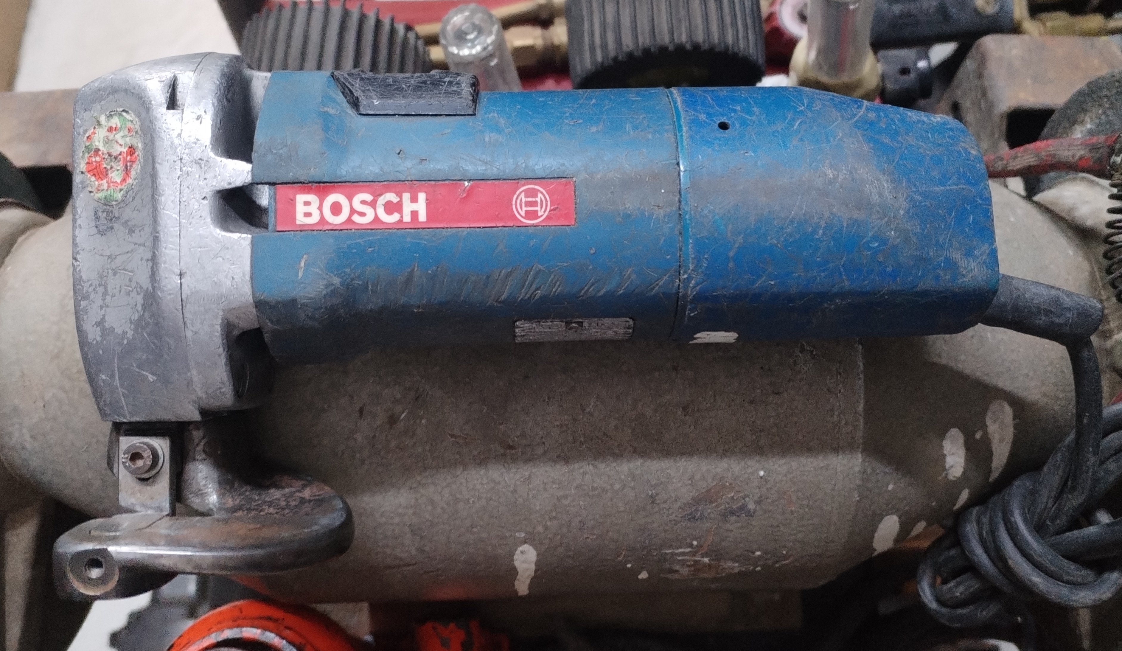 قیچی ورق بر فلز بر برقی 1/4 میلی متری بوش آلمان اصلی مدل BOSCH 1.4MM استوک