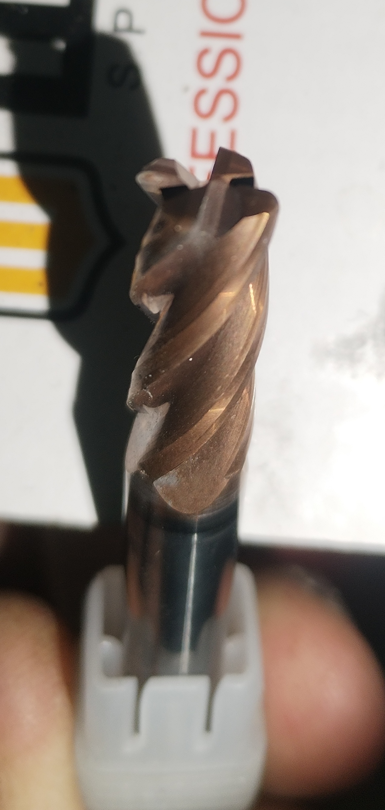 فرز انگشتی الماس 8 تیپ R1 دوهره(DOHRE) مدل 4F-D8.0XR1.0X20XD8X60L-HRC58