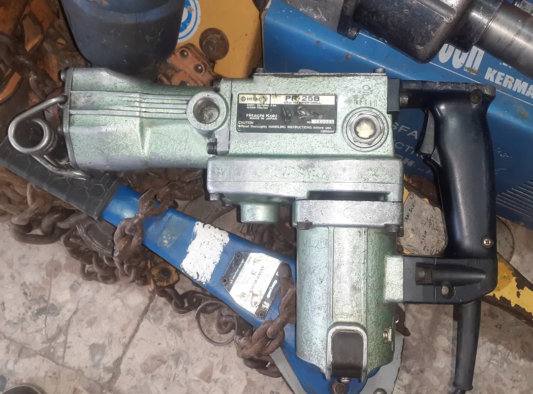 بتن کن ۲ کاره ۷ کیلوگرمی هیتاچی ژاپن اصلی مدل HITACHI PR-25B استوک