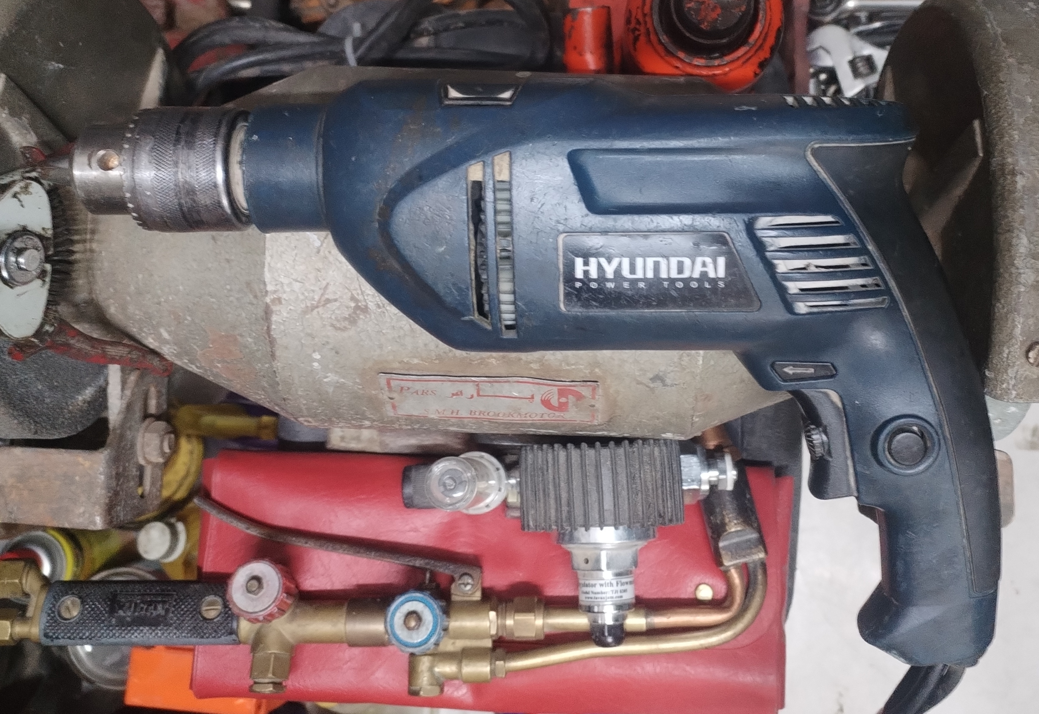دریل چکشی 13 میلی متری دیمر دار چپ گرد راست گرد هیوندای کره اصلی مدل HYUNDAI HP9013 استوک