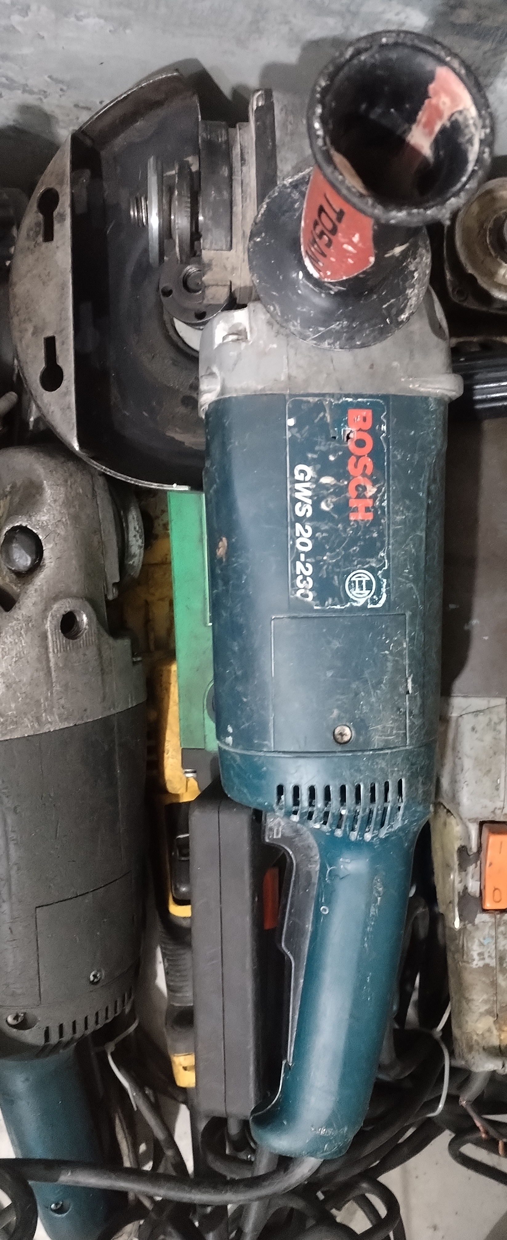 سنگ فرز آهنگری ۲۱۰۰ وات بوش آلمان اصلی مدل Bosch ۱۸۵۱ استوک