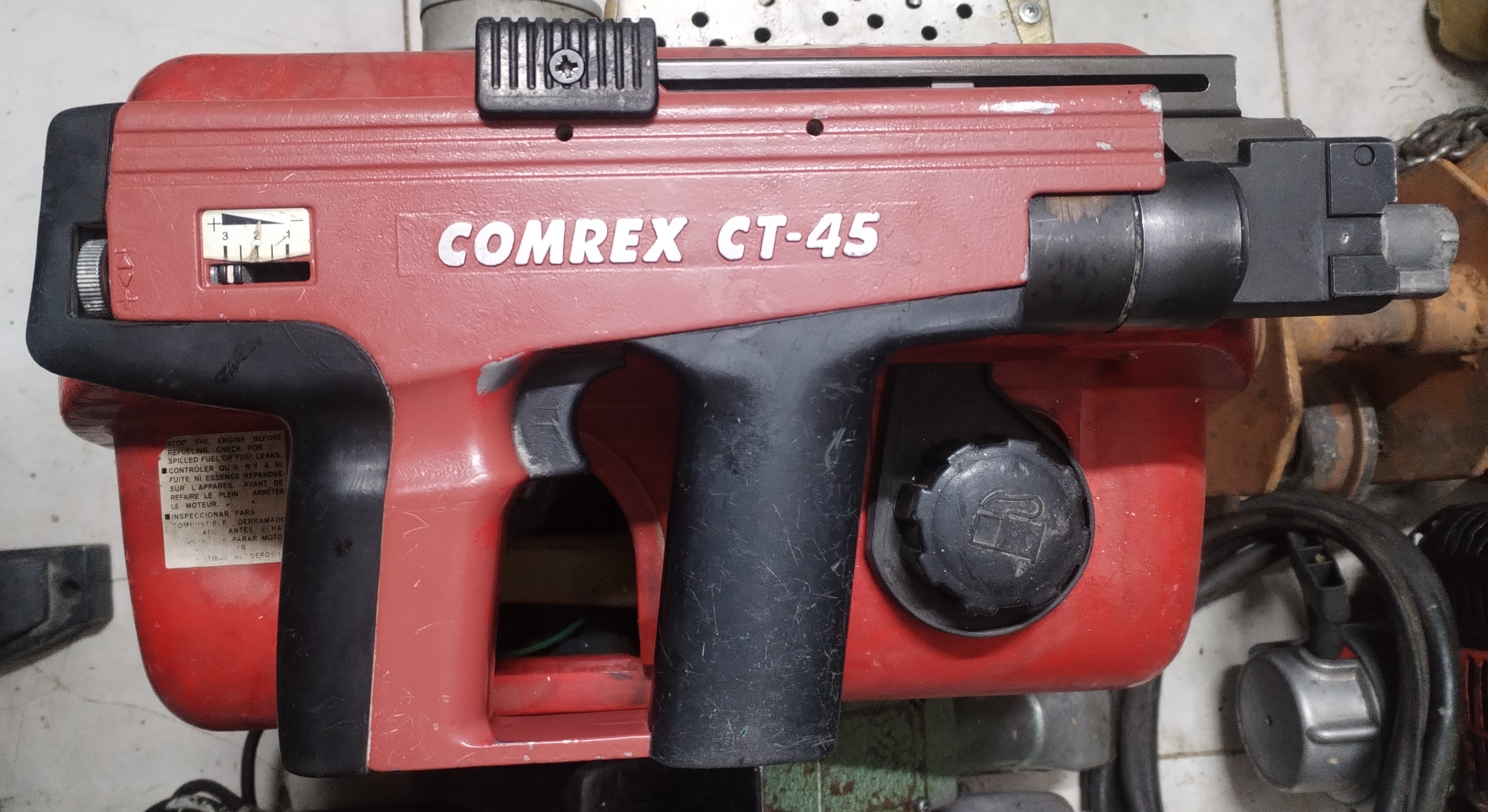 تفنگ میخکوب چاشنی خور سری قدیم کامرکس تایوان اصلی مدل COMREX CT-45 در حد نو