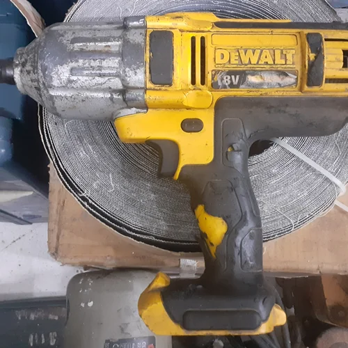 بکس شارژی ۱۸ ولت "۱/۲ اینچ دیوالت آلمان اصلی مدل Dewalt DCF889 تنه خالی استوک