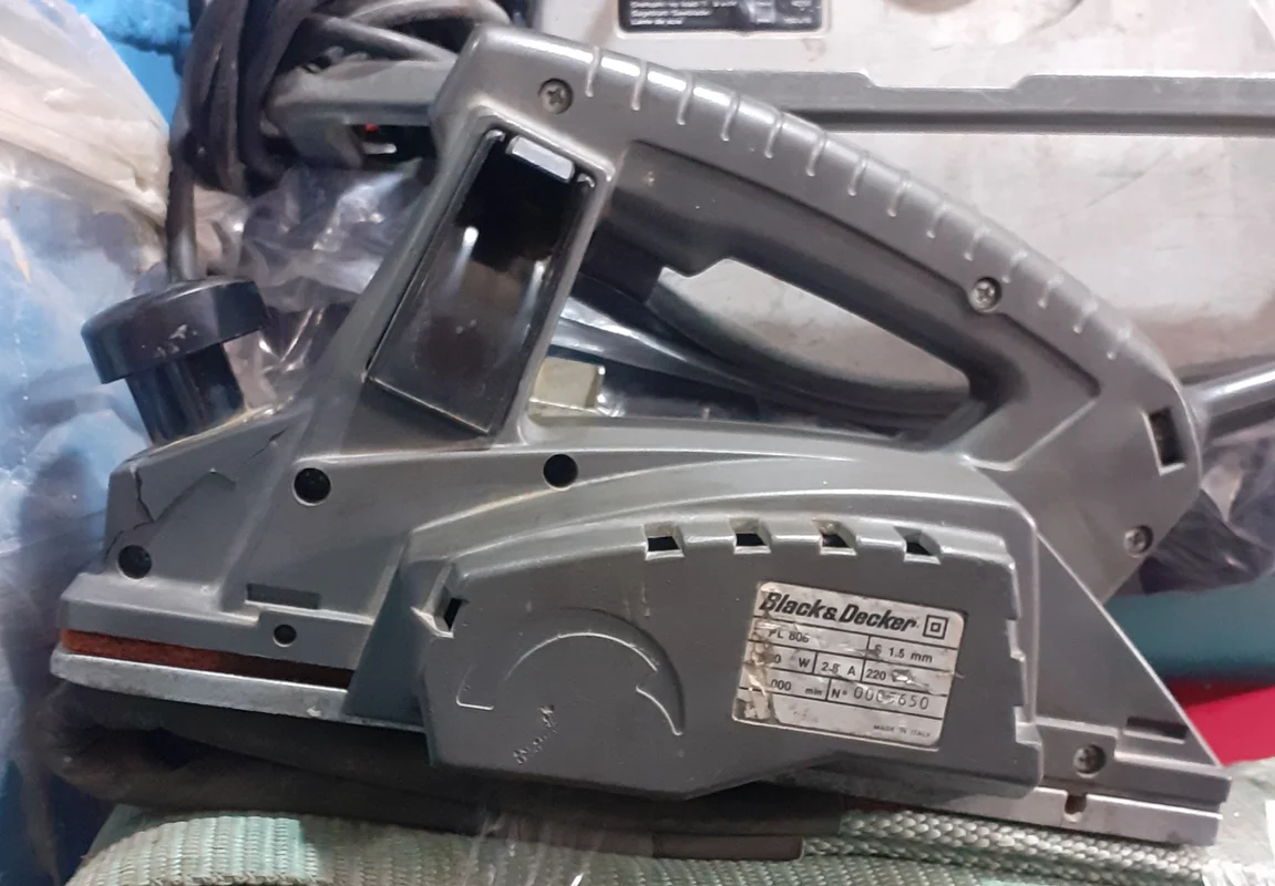 رنده برقی بلک اند دکر ایتالیا اصلی مدل Black&Decker PL806 استوک