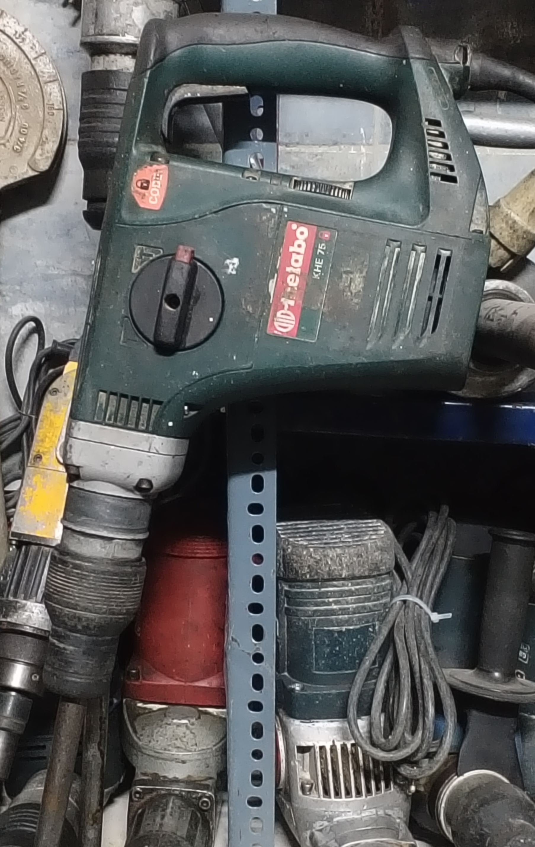 دریل بتن کن 7 کیلوگرمی 5 شیار 2 حالته 1150 وات دیمر دار متابو آلمان اصلی مدل metabo KHE 75 استوک